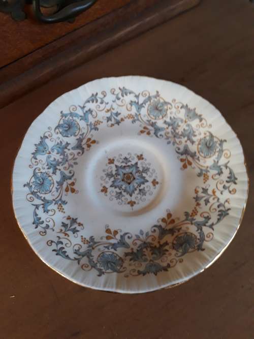 LOVELY PARAGON "TUSCANY" SAUCER BLUE MUSTARD FLORAL LEAF