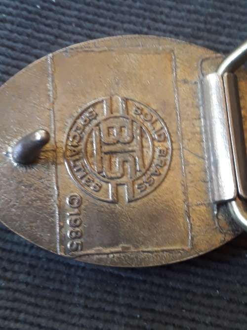 VINTAGE 1985 BTS (AMERICAN) INITIALED BRASS BUCKLE SCRIMSHAW MARINER WHALE and FRIGATE