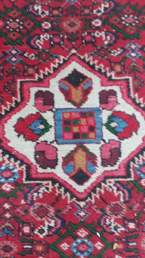 GORGEOUS HAND KNOTTED PERSIAN HOSSANABAD RUNNER. GEOMETRIC FLORAL