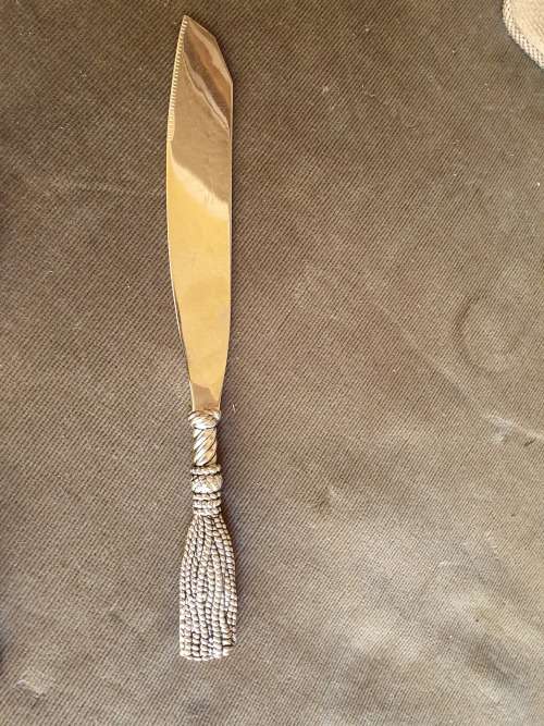VINTAGE SILEA FRANCE ROPE / TASSEL DECORATED HANDLES CAKE LIFT AND KNIFE