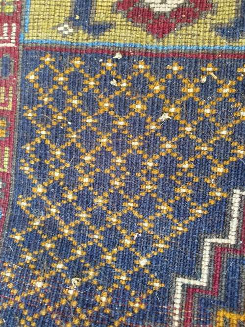 NICE HAND KNOTTED PERSIAN STYLED ORIENTAL CARPET RUG, WITH GEOMETRIC AND HOUSE PATTERN. GREAT TONES