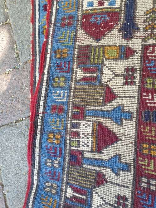 NICE HAND KNOTTED PERSIAN STYLED ORIENTAL CARPET RUG, WITH GEOMETRIC AND HOUSE PATTERN. GREAT TONES