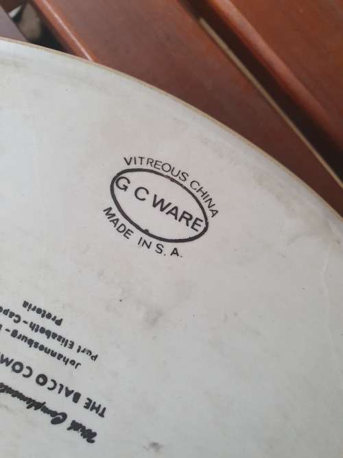 VINTAGE RETRO SOUTH AFRICAN G C WARE CERAMIC DISH WITH PATTERN