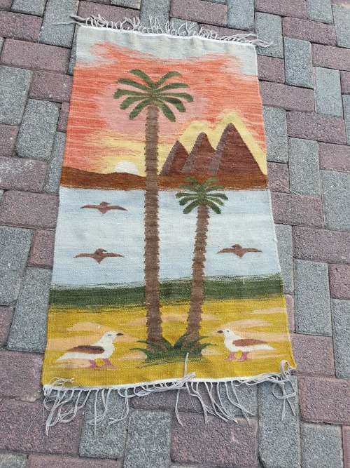 HAND MADE WOOL COLOURFUL TABLE OR OTHER RUG/TEXTILE OF PALMS, BIRDS AND PYRAMID SCENE