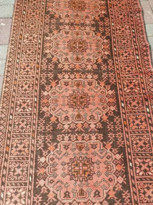HAND KNOTTED ORIENTAL / PERSIAN TRIBAL GEOMETRIC RUNNER