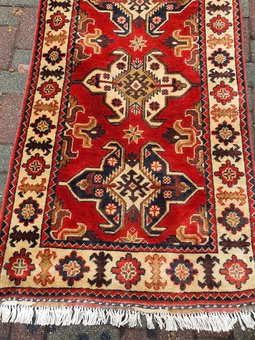 Beautiful  hand knotted Persian / Oriental 4.86 meters Kazak runner carpet with underfelt