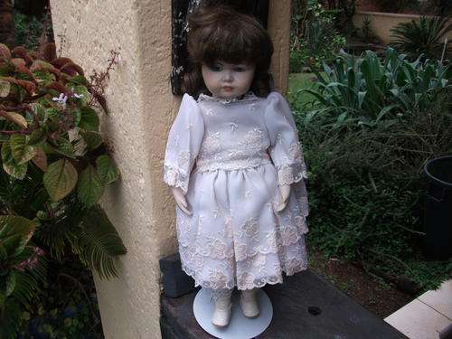 MARKED DOLL NO 117  K STAR OF DAVID R    SIMON & HALBIG BISQUE?? DOLL READ INTERESTING!!!