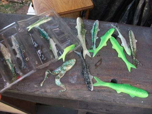 WHAT DO I KNOW!!!! A VARIETY OF FISHING PIECES LURES, HOOKS ETC PLEASE BID ON THESE SLIMIES!