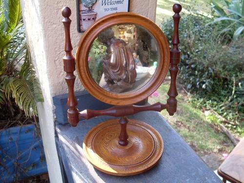 ABSOLUTELY GORGEOUS VINTAGE  OAK + OTHER WOOD SWIVEL SHAVING OR MAKE UP  MIRROR. VERY WORTHWHILE