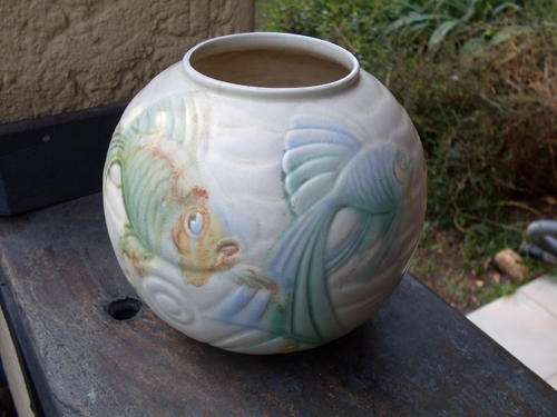 SPODE VELAMOUR??? ENGLAND LARGE RAISED FISH (GOLDFISH) VASE SMALL HAIRLINE LOVELY TO DISPLAY ANYWAY