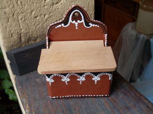 RATHER LOVELY (PORTUGAL) CERAMIC WITH WOOD LID CONTAINER FOR SALT OR HERBS ETC BLACK BROWN WHITE