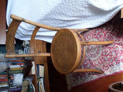 ABSOLUTELY GORGEOUS VINTAGE GLOBE OR BENTWOOD CHAIR WITH DESIGN. VERY DESIRABLE