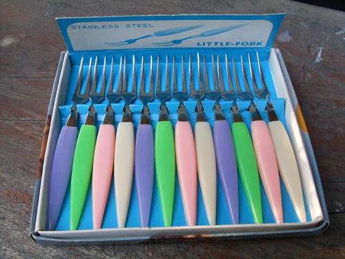 THE MOST COLOURFUL & DELIGHTFUL BOXED SET OF RETRO COCKTAIL FORKS (I REMEMBER!)
