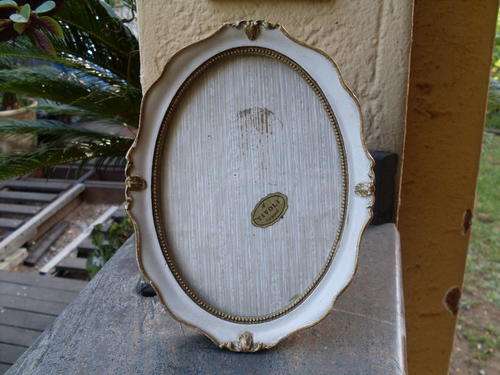 ORIGINAL TIVOLI SMALL PHOTO FRAME WITH GILT, NICE!