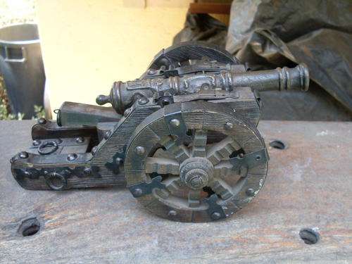 SIMPLY STUNNING AND MANLY VINTAGE??? NICE SIZE DISPLAY CANNON WOOD & METAL. PREPARE TO BID!