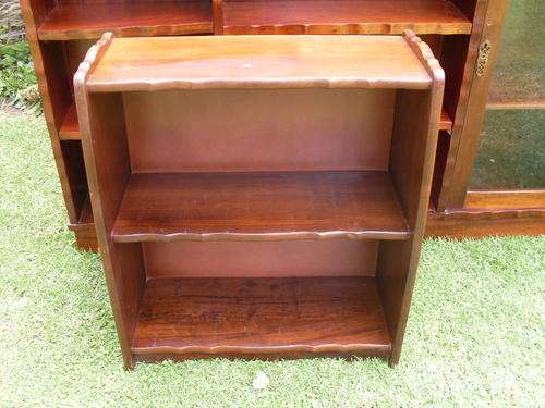 VERY NIFTY 1940'S??? SMALL  IMBUIA WOOD BOOKCASE. GREAT FOR THE SMALLER SPACES