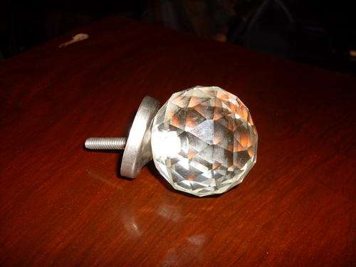 STUNNING FACETED GLASS DOOR, CHEST OF DRAWERS ETC KNOBS,  LIKE ROUND DIAMONDS