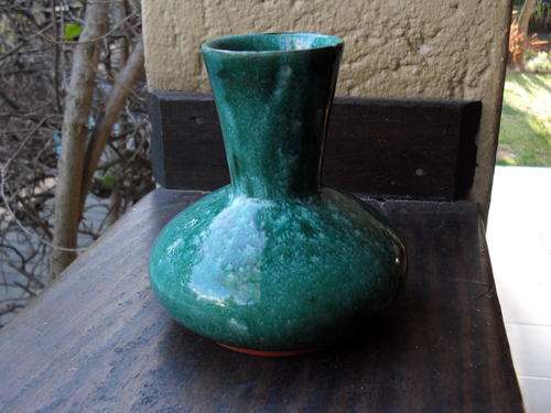 In the SYLE OF LINNWARE AND GLOBE BEAUTIFUL GREEN TONED VASE LOOK!!!!!!