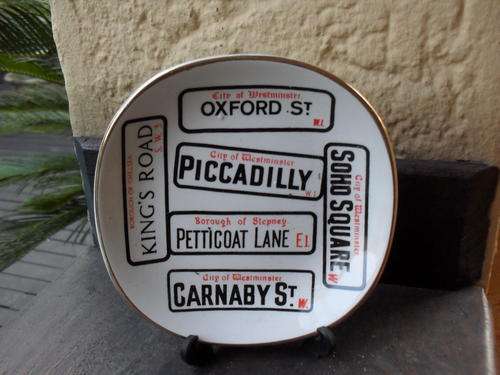 FALCONWARE LONDON SOUVENIR TYPE OF SWEET DISH/SMALL PLATE....WELL KNOWN NAMES