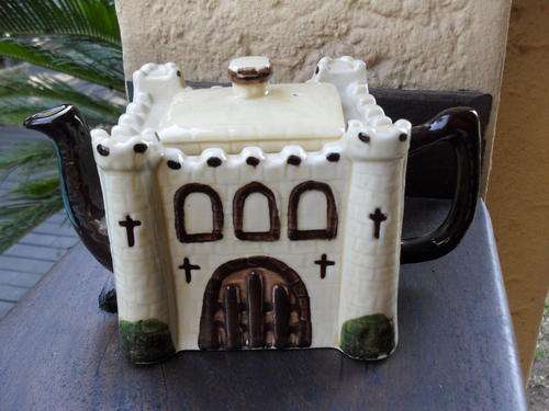 INTERNATIONAL COLLECTION, TONY WOOD STAFFORDSHIRE CASTLE TEA POT COLLECTIBLE