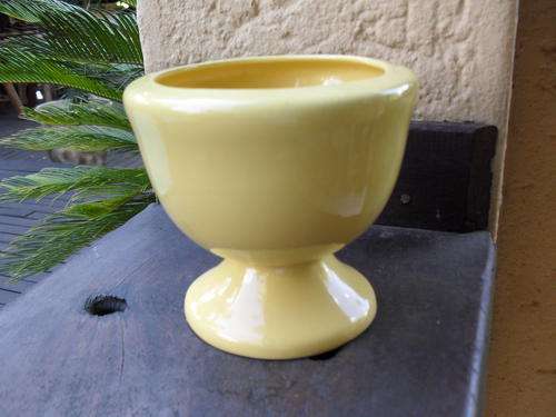 LUCIA WARE YELLOW VASE, ROUNDISH SHAPE ON BASE