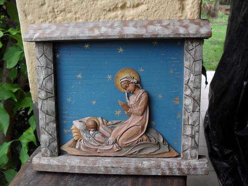 RELIGIOUS WOOD PLAQUE WITH MARY AND JESUS. MUST LOOK TO APPRECIATE