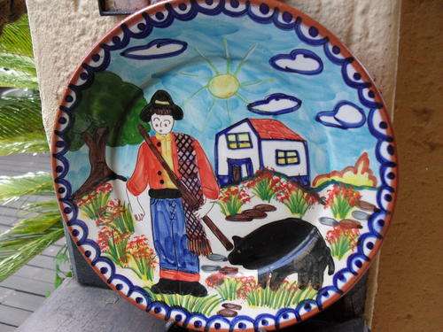 CERAMIC HAND PAINTED DECORATIVE  PLATE OF HOUSE, MAN IN GARDEN AND PIG REDONDO PORTUGAL
