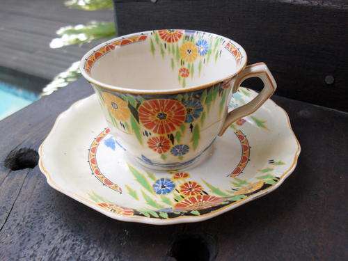 STUNNING HAND PAINTED?? BRIGHT FLORAL  MADDOCK  "SUNBURST"  DEMITASSE  CUP & SAUCER PROBABLY 1930'S