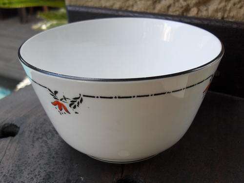 NEW CHELSEA STAFFORDSHIRE "SYDNEY" SUGAR /SLOT BOWL  WHITE, BLACK RIM AND RED FLOWER SIMPLE IS BEST!