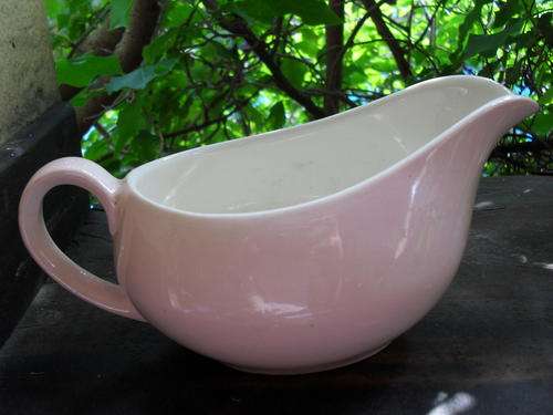 ALFRED MEAKIN BLUSH ROSE (RETRO?) GRAVY BOAT