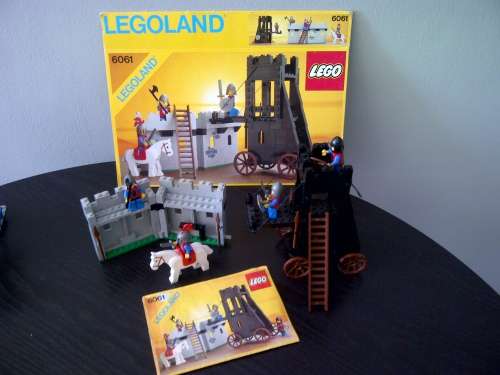 vintage lego #6061 (box is missing side flaps)