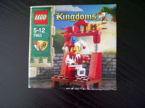 lego 7953 kingdoms sealed in box (packaging has some shelf wear)