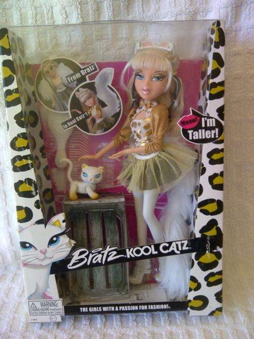 Bratz kool katz in box excellent condition