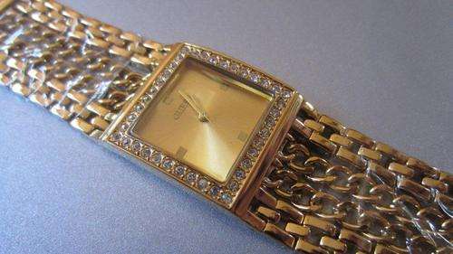 GUESS LADIES WATCH - GOLD SQUARE DIAMOND FACE!!!
