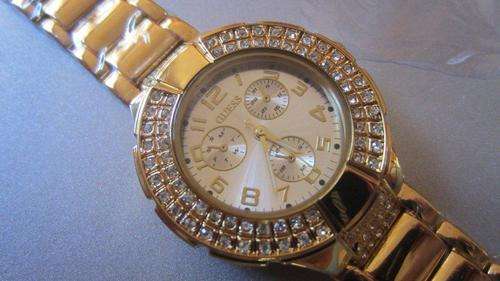GUESS LADIES 3 DIAL GOLD WATCH!!!