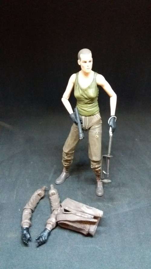 NECA Aliens Scale Series 8 Ripley Action Figure, 7"