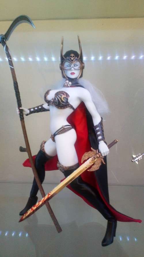Phicen TBL 1/6 scale Lady Death figure v2