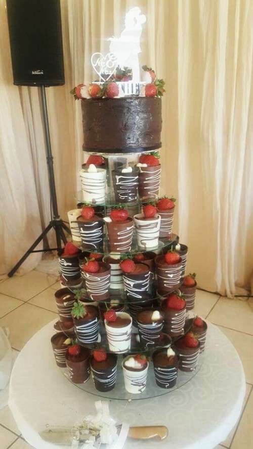 6 Tier Multi Purpose Stackable Cupcake Stand with FREE Cake Stand