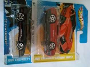 Hotwheels Camaro Iroc Z X 2 - Red and Black