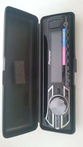 Pioneer DEH-155OUB Front loader / USB with remote , no reserve