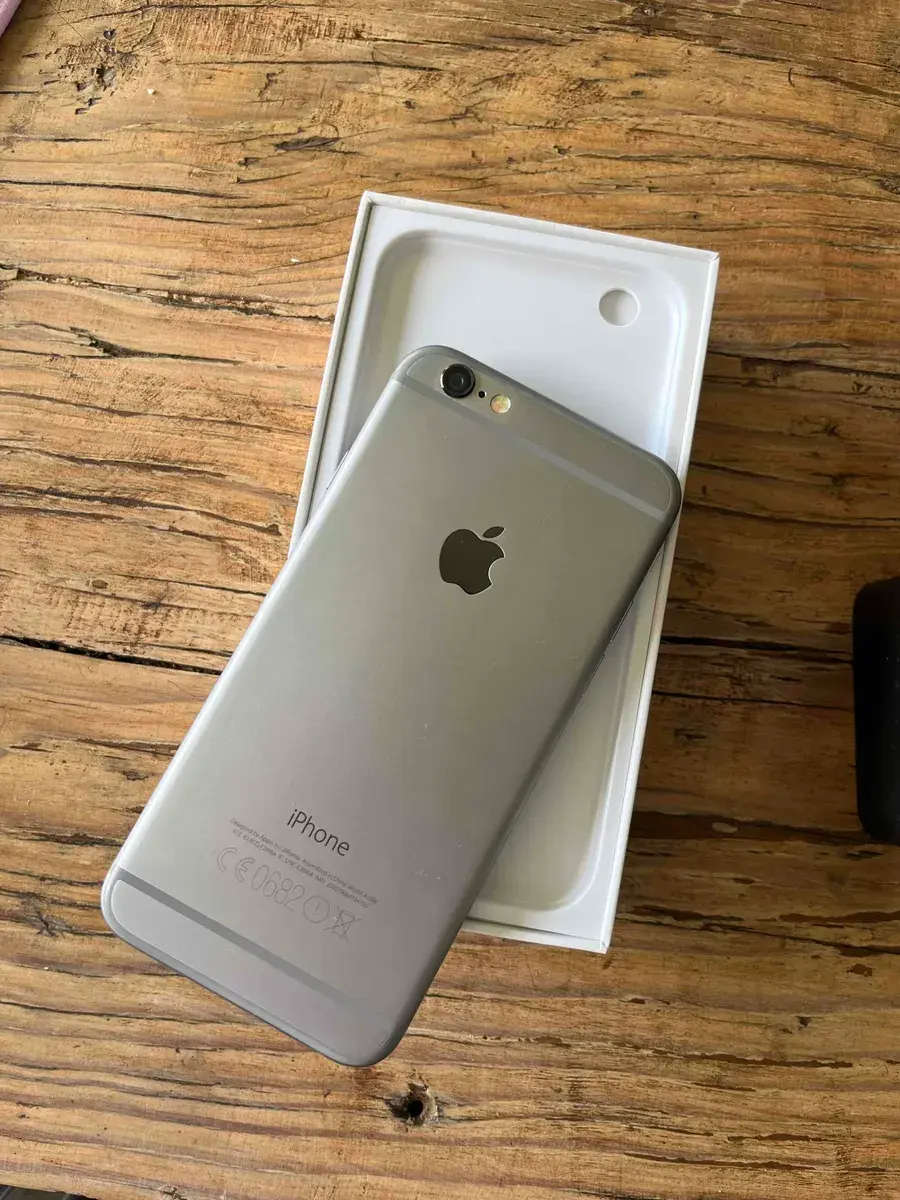 Space grey Apple iPhone 6 16 GB
