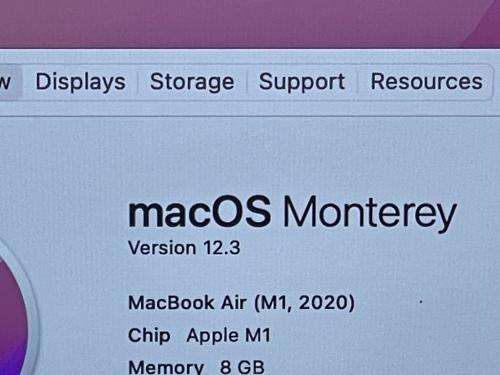 Apple MacBook Air (13-inch 2020) M1 Chip 8 core CPU 7 core GPU 8GB Memory 256GB SSD Space Grey