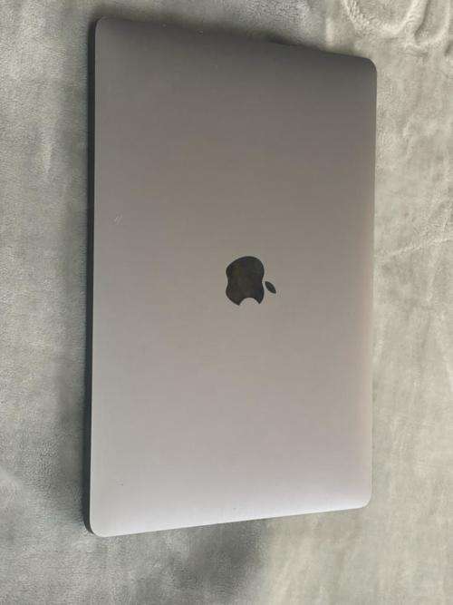 Apple MacBook Air (13-inch 2020) M1 Chip 8 core CPU 7 core GPU 8GB Memory 256GB SSD Space Grey