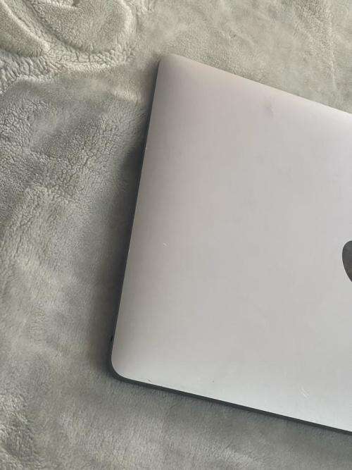 Apple MacBook Air (13-inch 2020) M1 Chip 8 core CPU 7 core GPU 8GB Memory 256GB SSD Space Grey