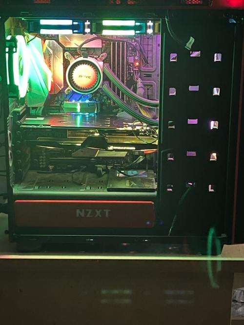 ASUS ROG STRIX GAMING PC**32GB DDR4**8TH GEN CORE i5-8400**512GB NVMe+1TB SSD**8GB NVIDIA RTX 2060