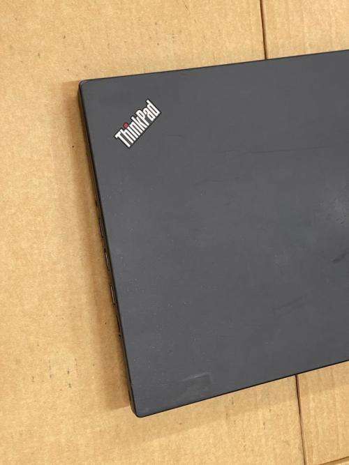 LENOVO THINKPAD T470 ULTRABOOK**7TH GEN CORE i5-7200U**8GB DDR4**256GB SSD**LTE**14` FULL HD**WIN10