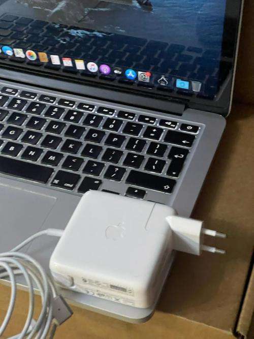 EARLY 2015 MACBOOK PRO 13` RETINA | INTEL CORE i5-5257U | 8GB RAM | 128GB SSD | macOS Catalina