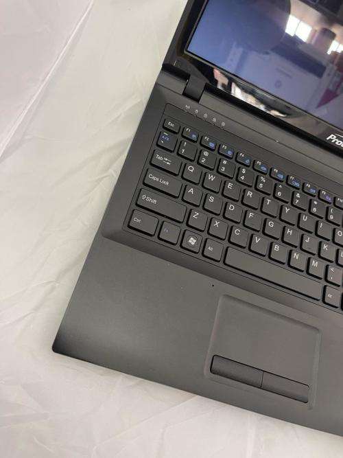 PROLINE W258CU | INTEL N2600 1.60GHz CPU | 4GB RAM | 320GB HDD | 15.6`SCREEN