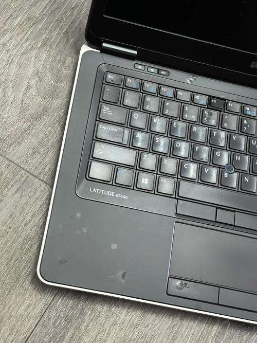 DELL LATITUDE E7440 ULTRABOOK | INTEL CORE i5-4300U | 8GB RAM | 500GB HDD | 14` FHD LED | WIN10 PRO