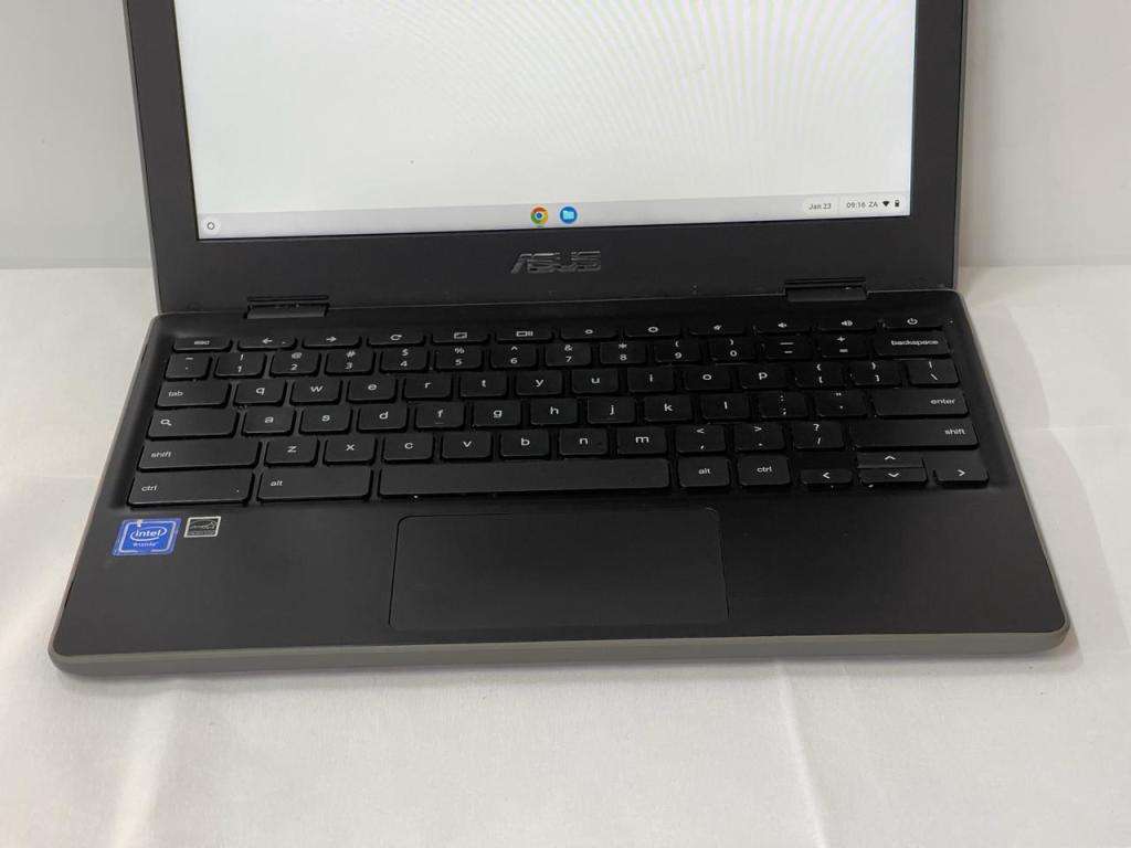 ASUS Chromebook C204MA